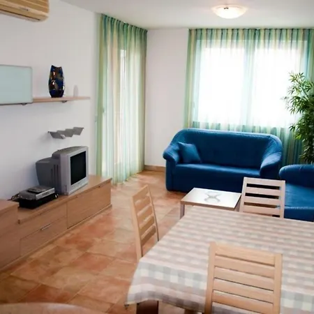 아파트 Fuer 4 Personen Ca 45 M In Novigrad, Adriakueste Kroatien Westkueste Von Istrien Karpinjan