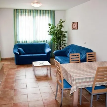 Fuer 4 Personen Ca 45 M In Novigrad, Adriakueste Kroatien Westkueste Von Istrien 아파트 Karpinjan