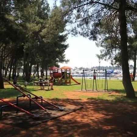 Fuer 4 Personen Ca 45 M In Novigrad, Adriakueste Kroatien Westkueste Von Istrien *